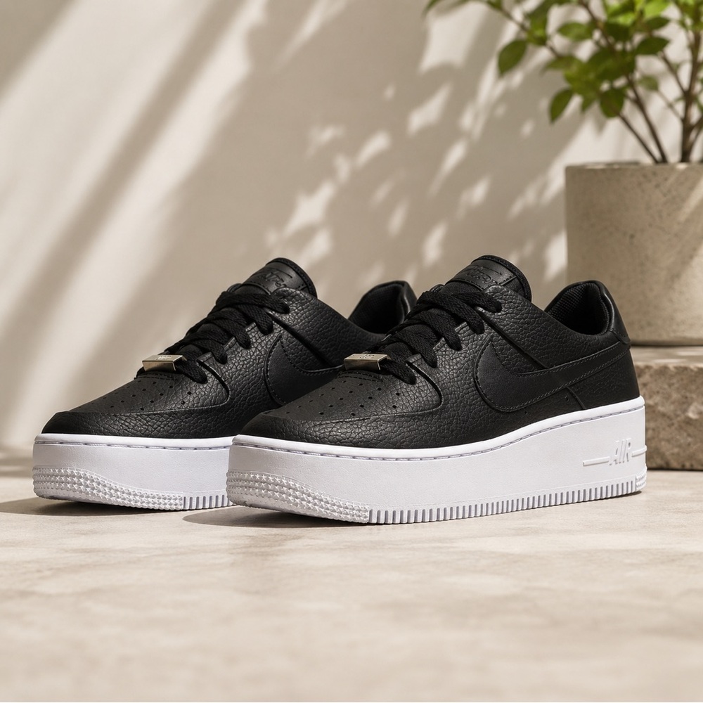 Nike Black Leather Low-Top Athletic Sneakers with White Platform Sole
